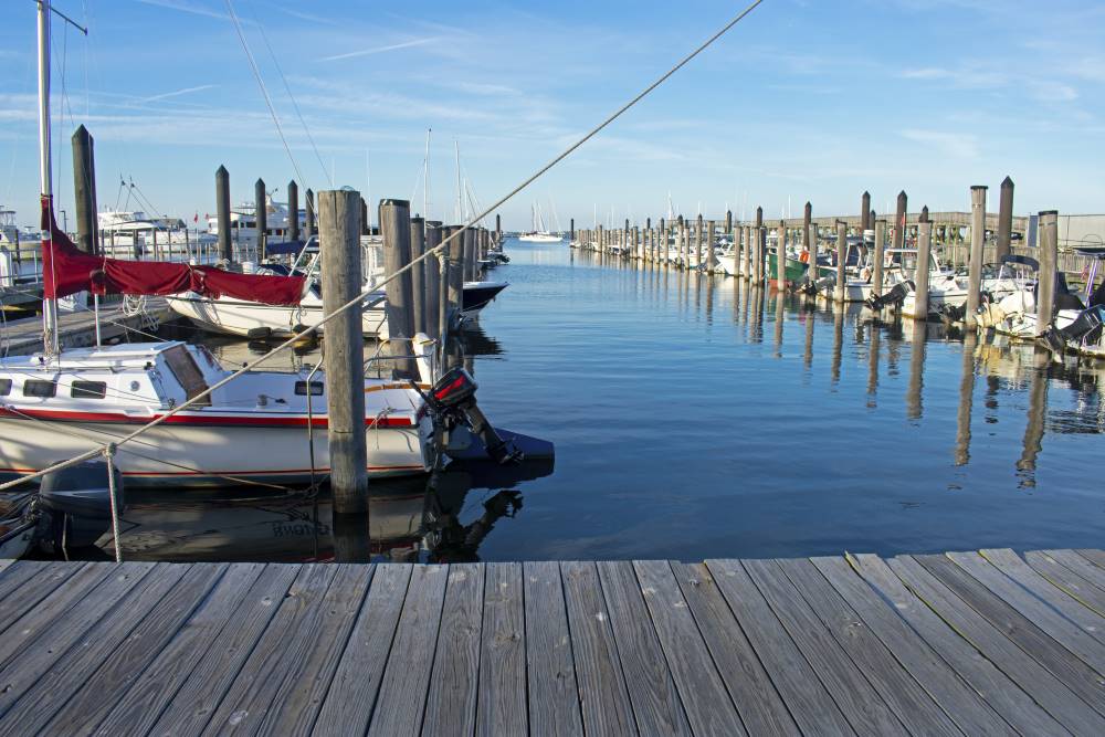 Image of a marina in Atlantic Highlands NJ